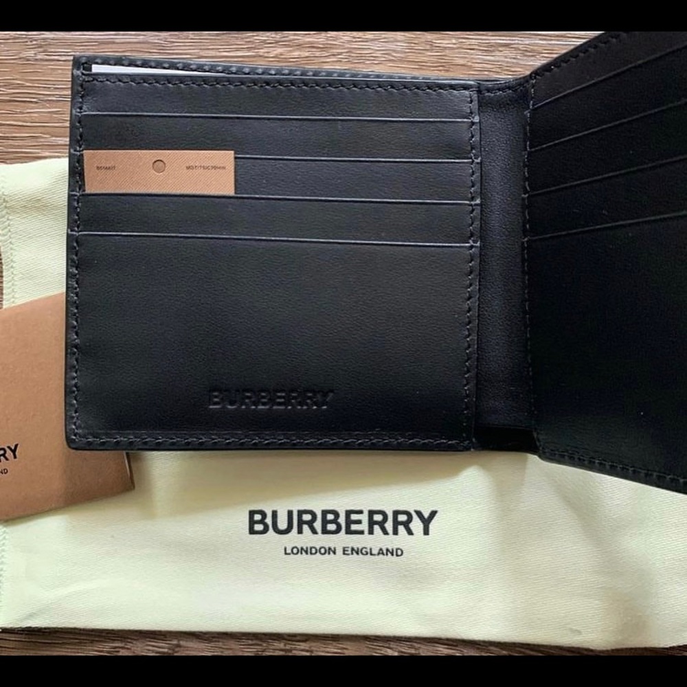 New Burberry vintage check wallet - Picture 2 of 3
